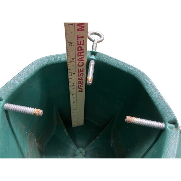 Heavy-Duty Green Plastic Christmas Tree Stand With Metal Bolts & Eyelets C10 - Picture 6 of 6